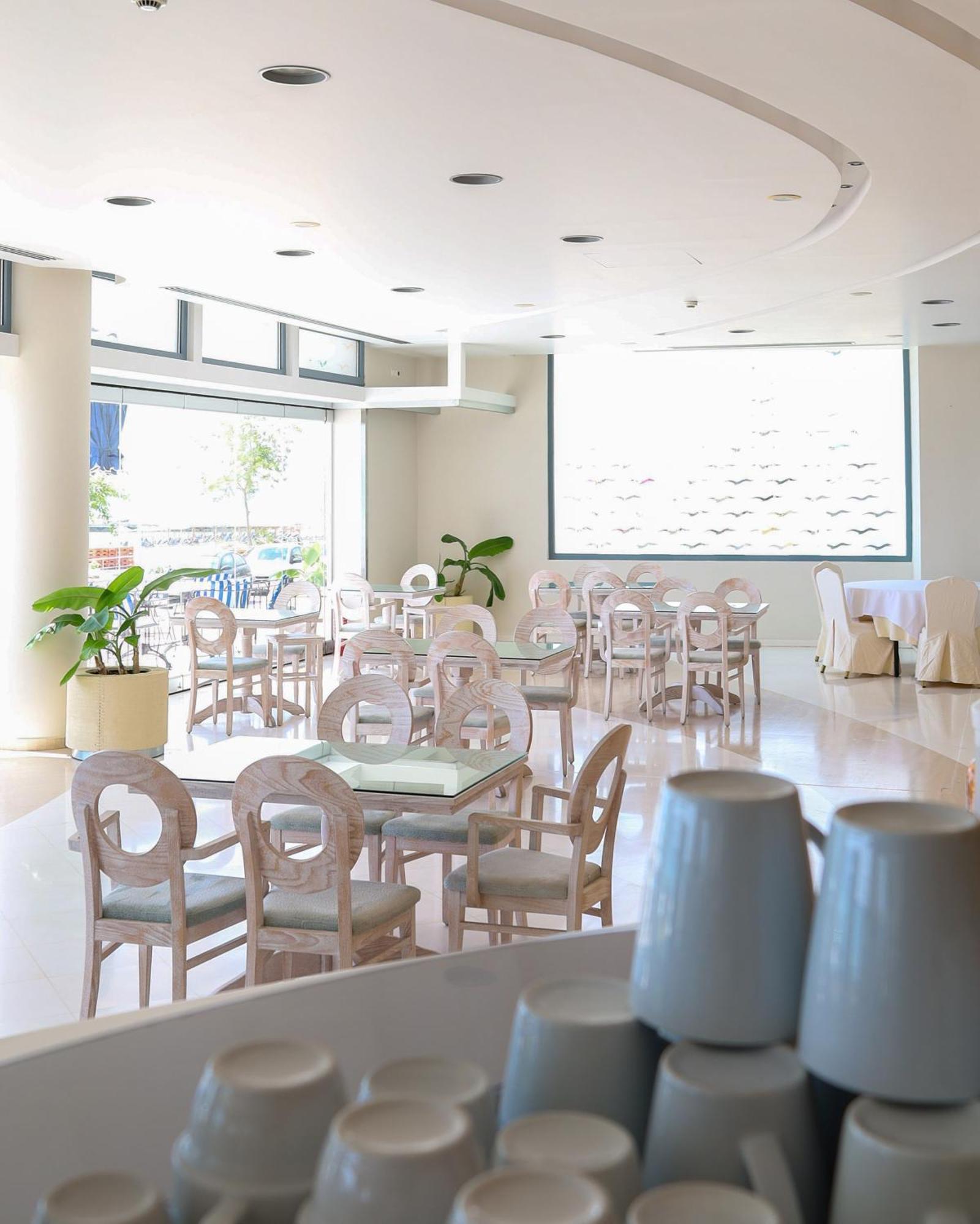 爱琴海蓝色海滩酒店 = Nea Kallikrateia 外观 照片